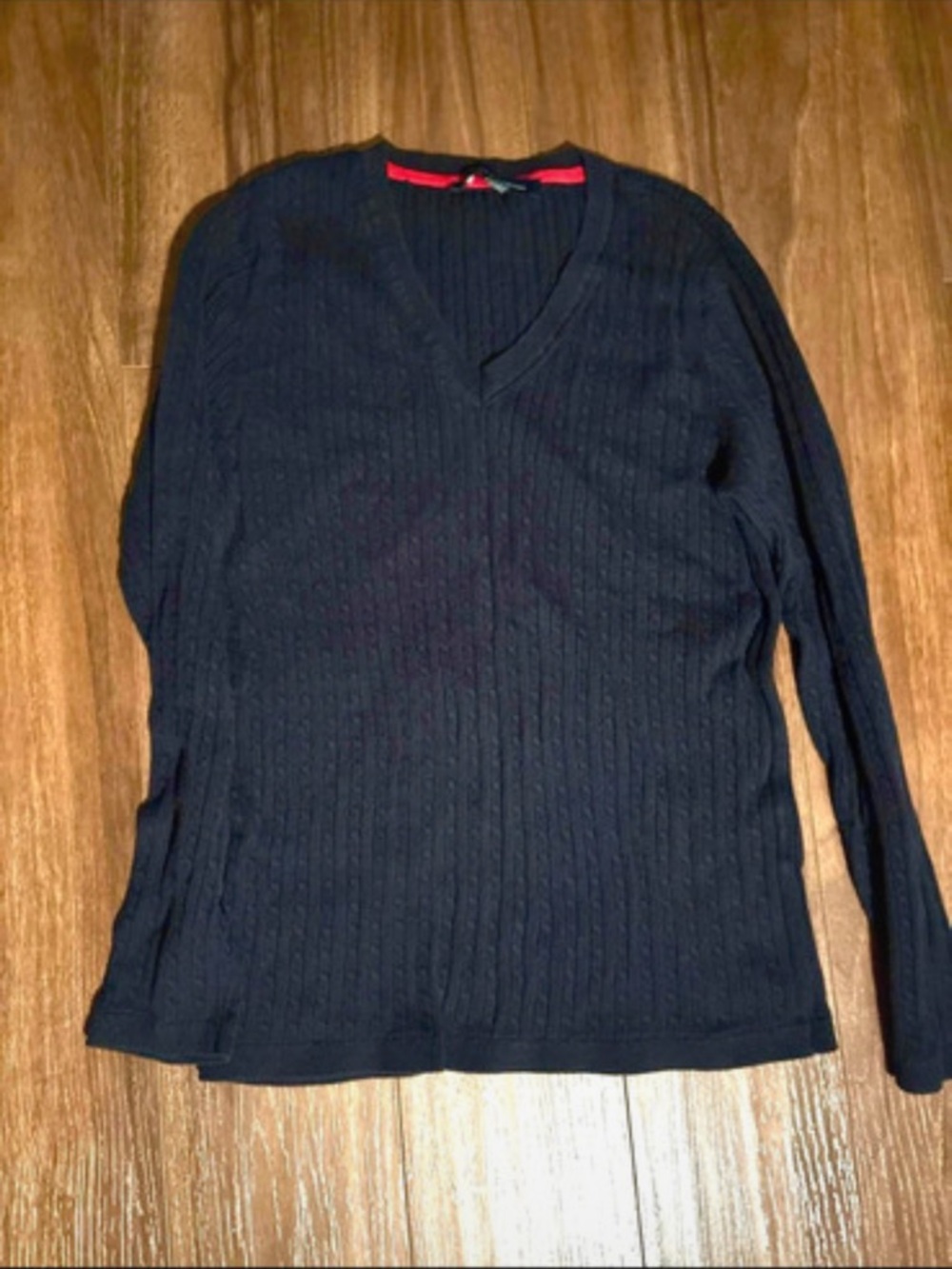 Tommy Hilfiger Women's Navy V-Neck Cable Knit Sweater